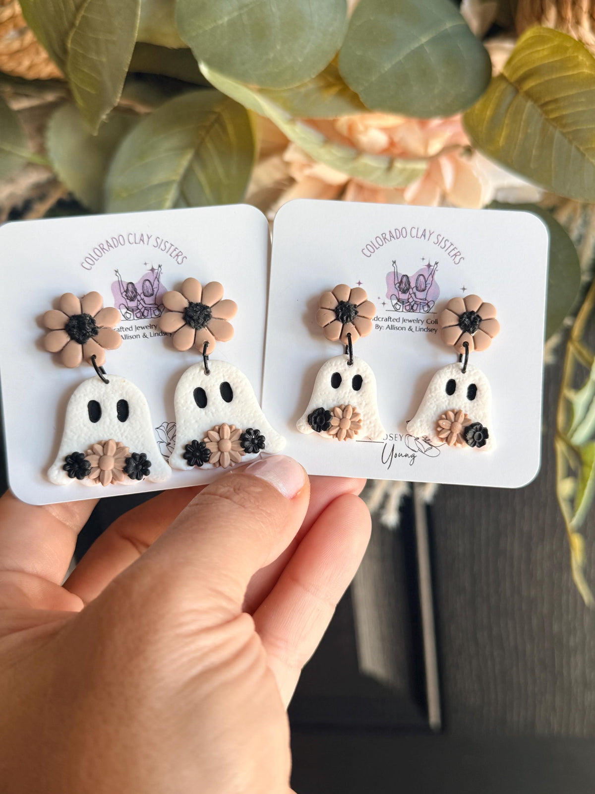 Ghost Earrings, Halloween Polymer Clay Earrings, Spooky Cute Earrings, Floral Ghost Jewelry, Neutral Halloween Earrings, Fall Earrings