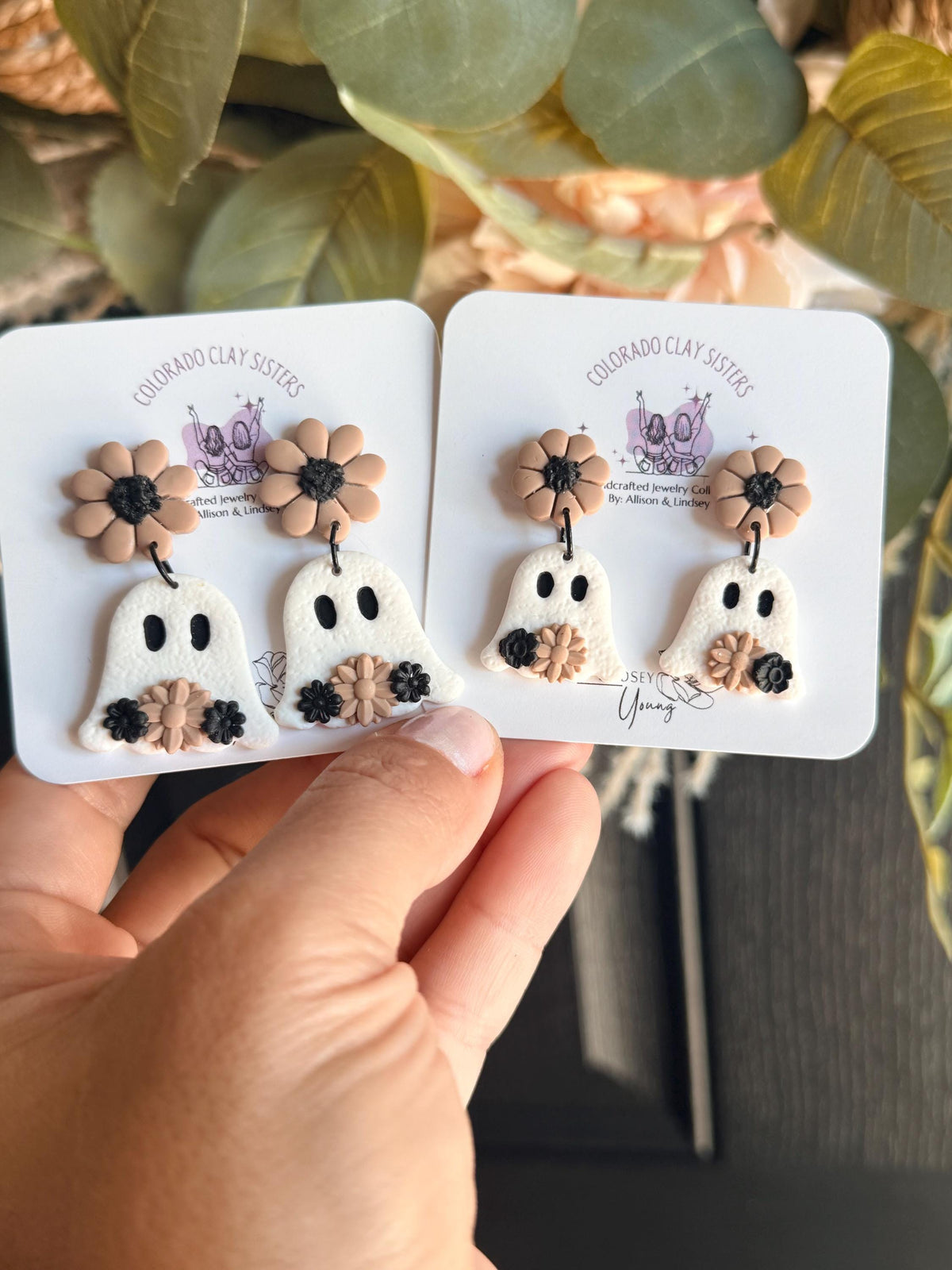 Ghost Earrings, Halloween Polymer Clay Earrings, Spooky Cute Earrings, Floral Ghost Jewelry, Neutral Halloween Earrings, Fall Earrings