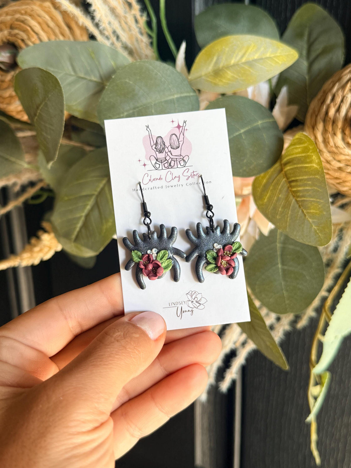Floral Spider Earrings, Halloween Polymer Clay Earrings, Black Spider Earrings, Spooky Floral Jewelry, Gothic Halloween Earrings, Handmade
